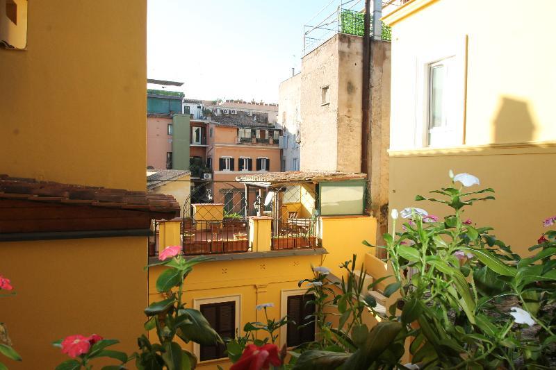 Irooms Pantheon&navona 4* Rom